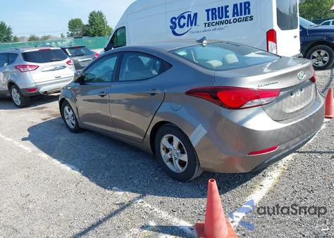 2014 Hyundai Elantra Se z USA, uszkodzony, nr VIN 5NPDH4AE8EH469505
